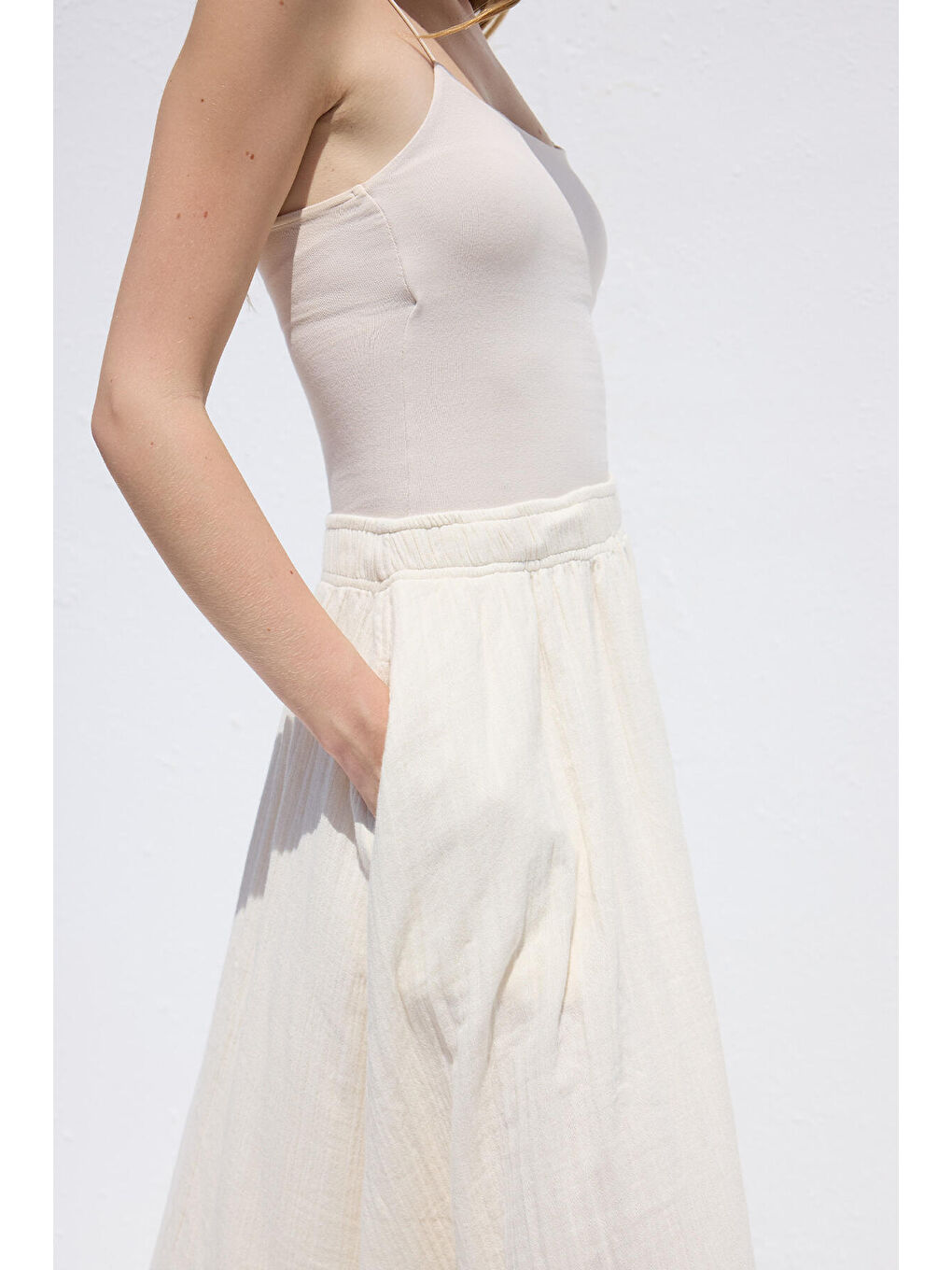 Geniş Kesim Müslin Etek Ekru-5