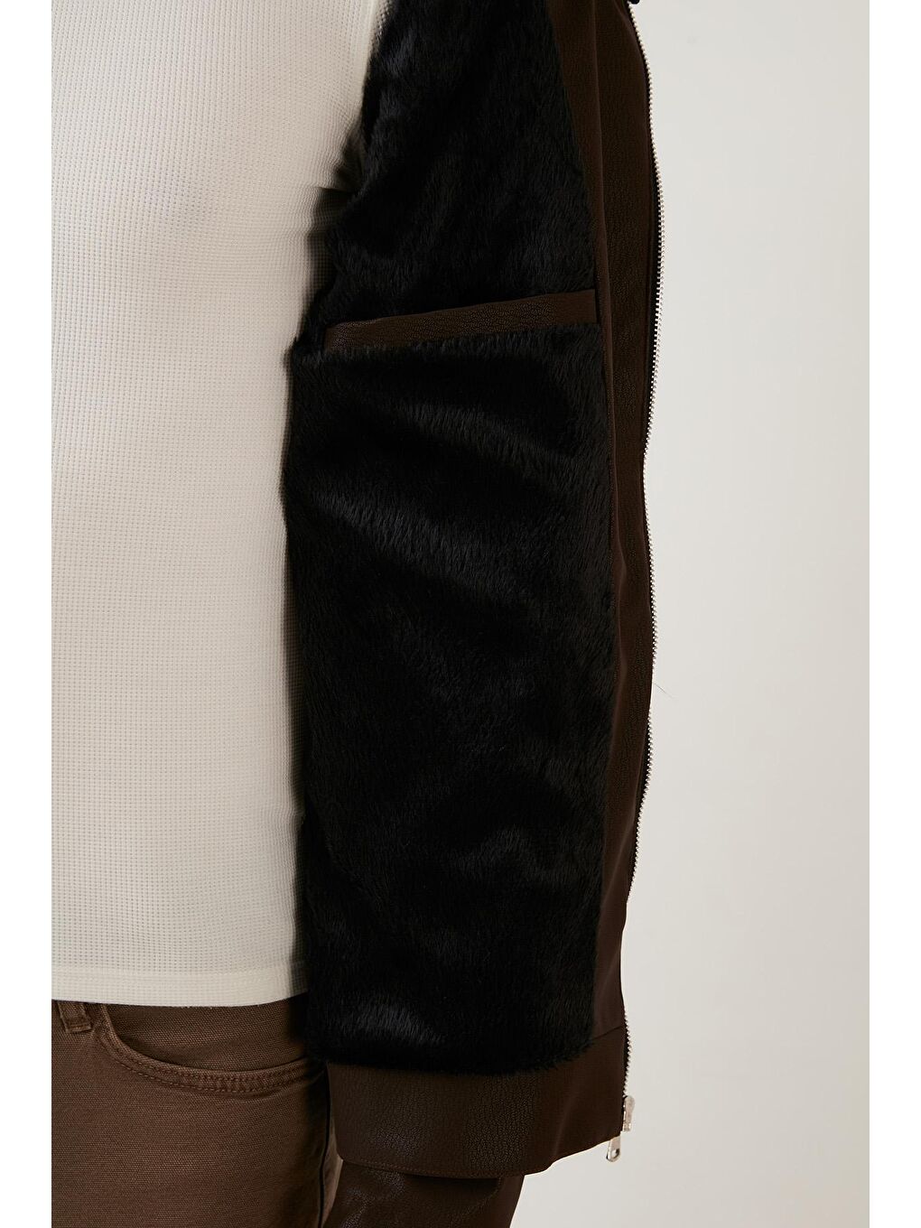 Kahverengi Fermuarlı Cepli Kalın Astarlı Bant Yaka Mont 5711482-4