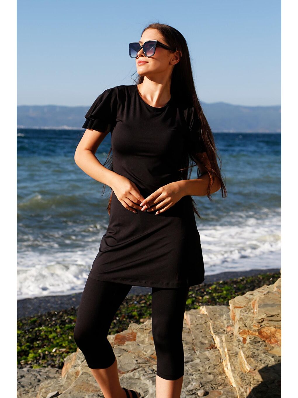 Siyah Kısa Kollu Taytlı Yarı Kapalı Mayo R016 Betül-1