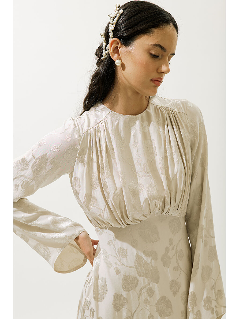 Bej Jakarlı Saten Abiye Elbise Vanilya-1