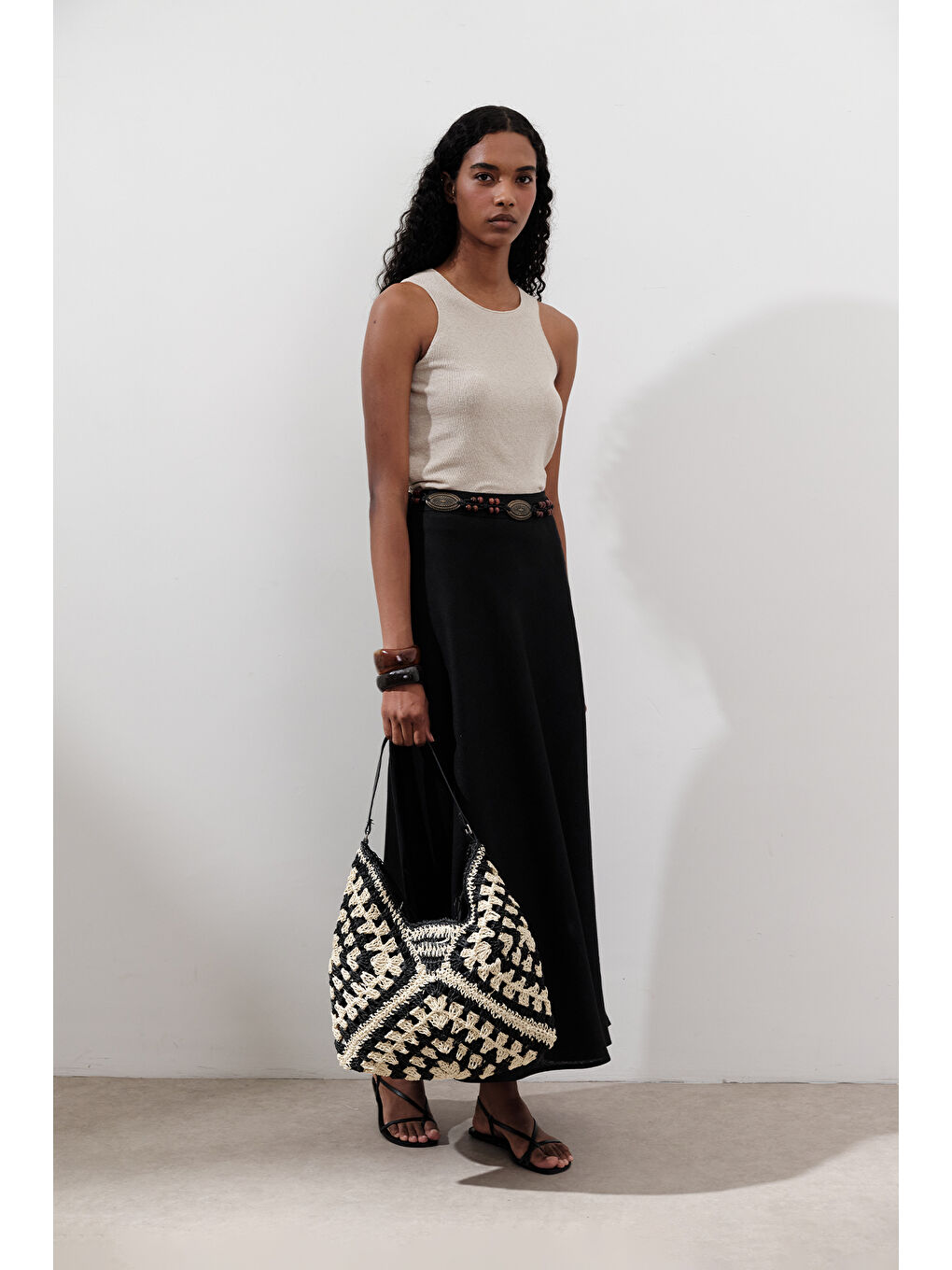 Keten Dikiş Detaylı Etek Siyah-1