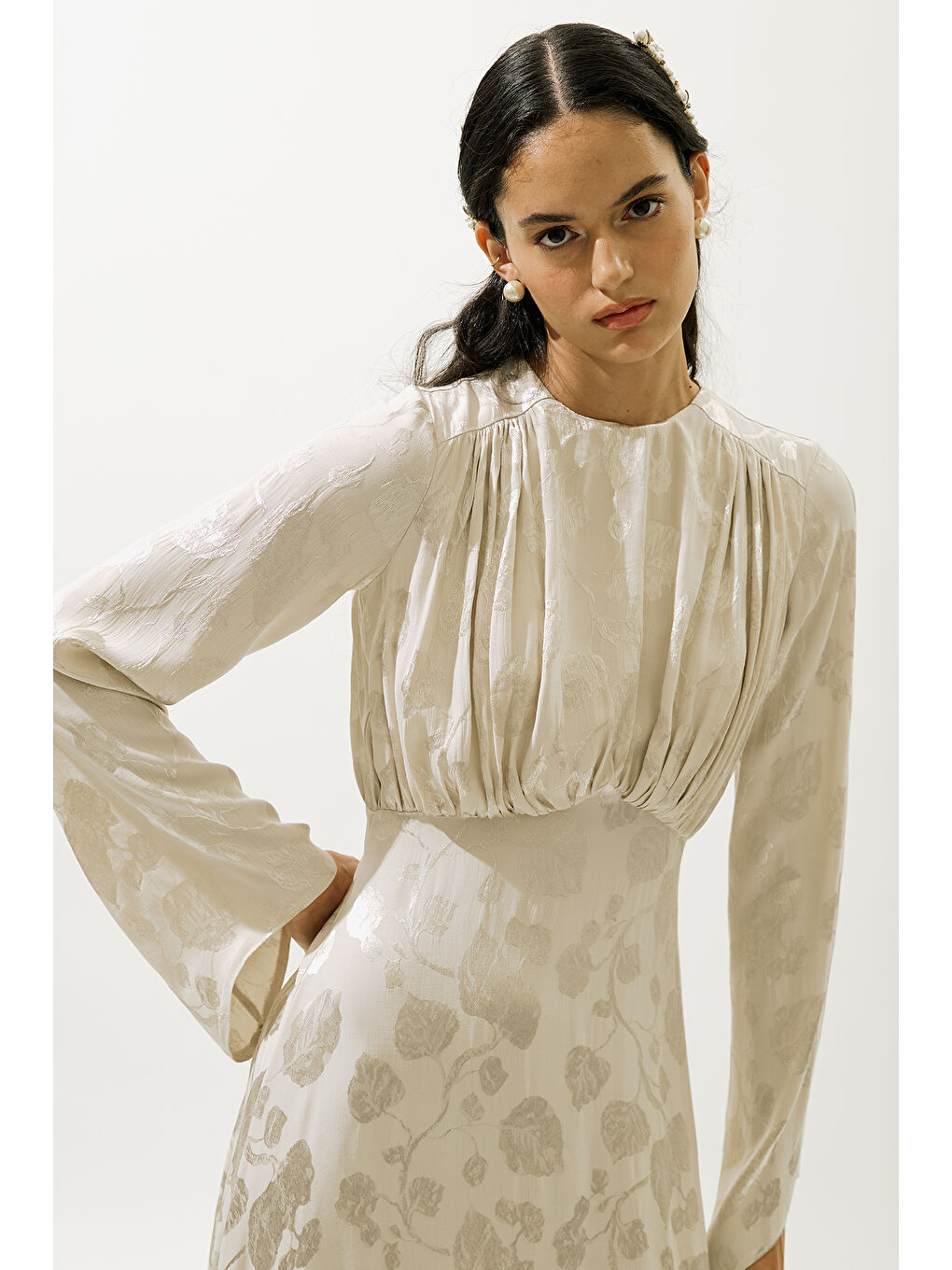 Bej Jakarlı Saten Abiye Elbise Vanilya-3