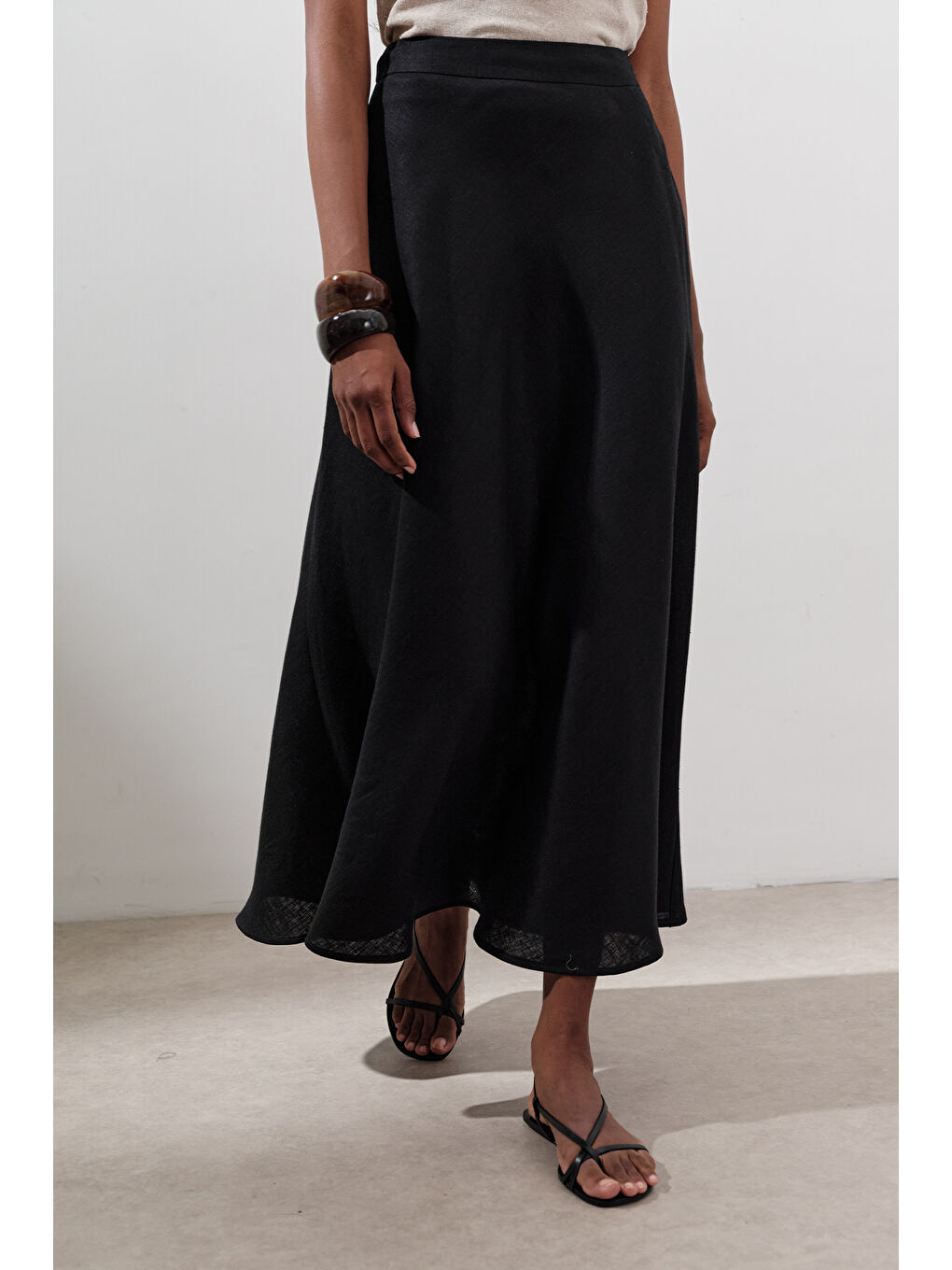Keten Dikiş Detaylı Etek Siyah-3