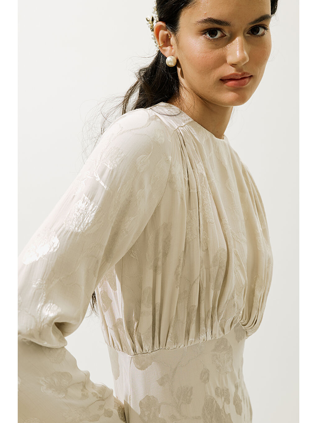 Bej Jakarlı Saten Abiye Elbise Vanilya-4