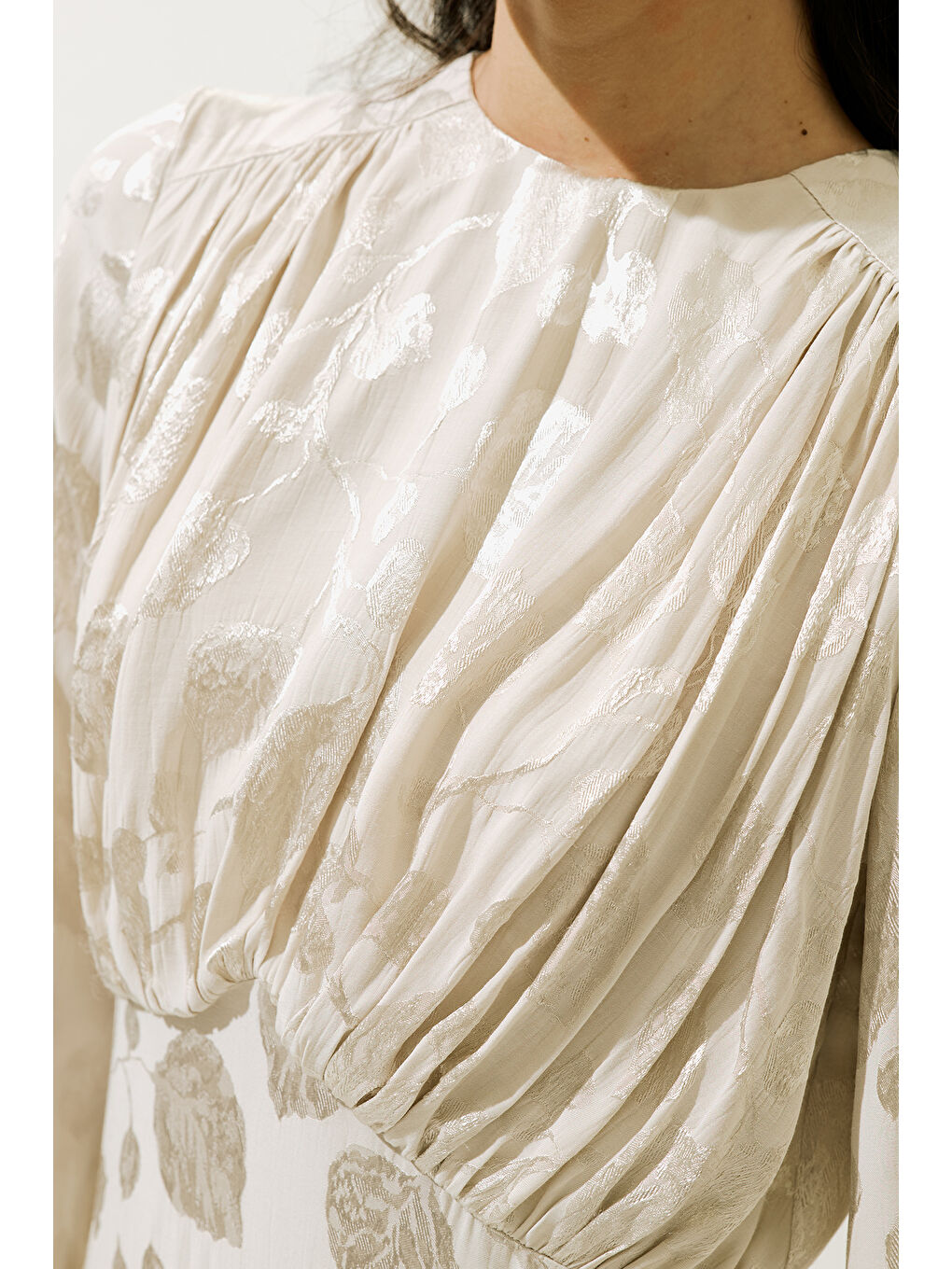 Bej Jakarlı Saten Abiye Elbise Vanilya-5