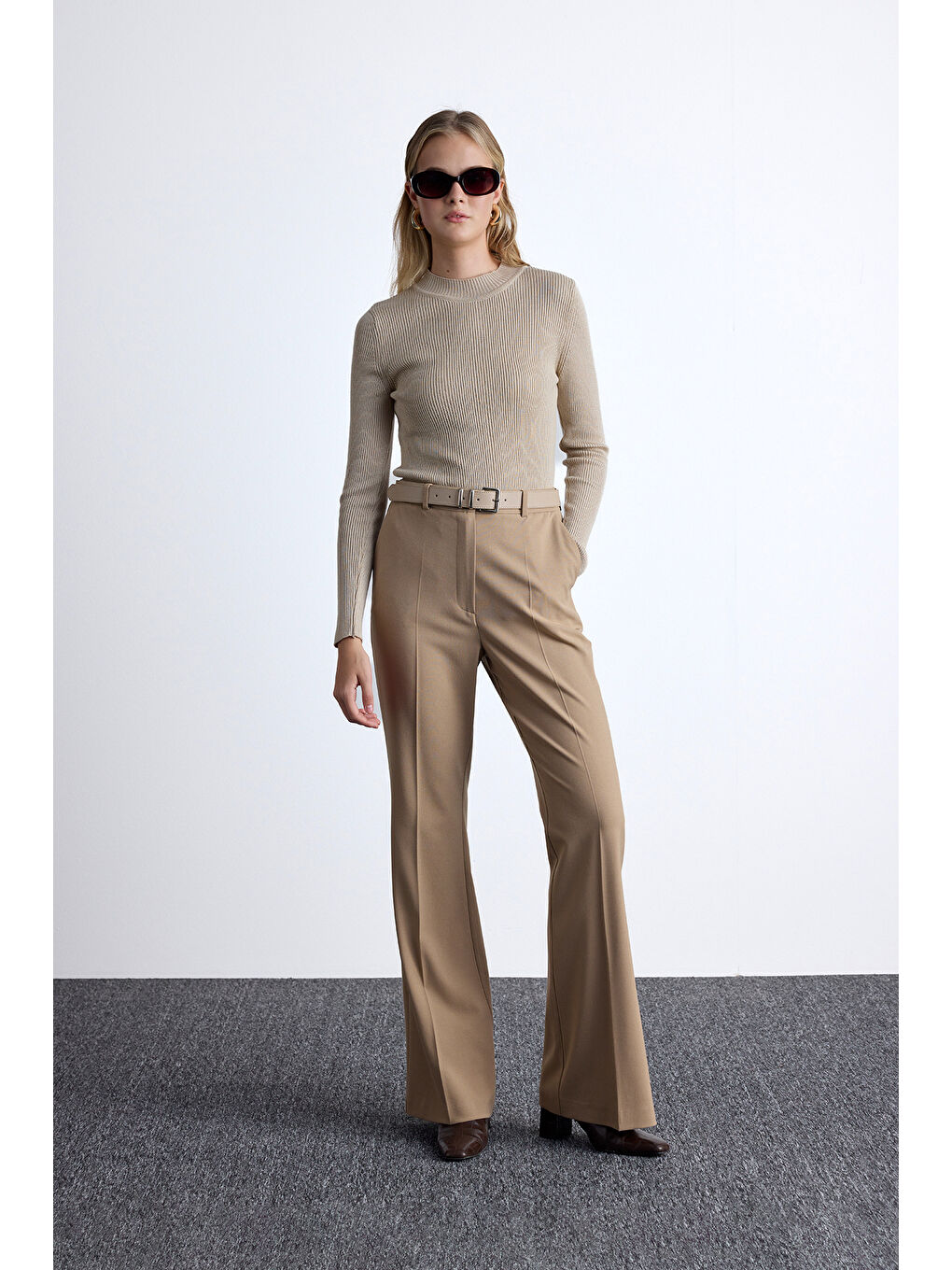 Kahverengi Flare Paça Klasik Pantolon Camel