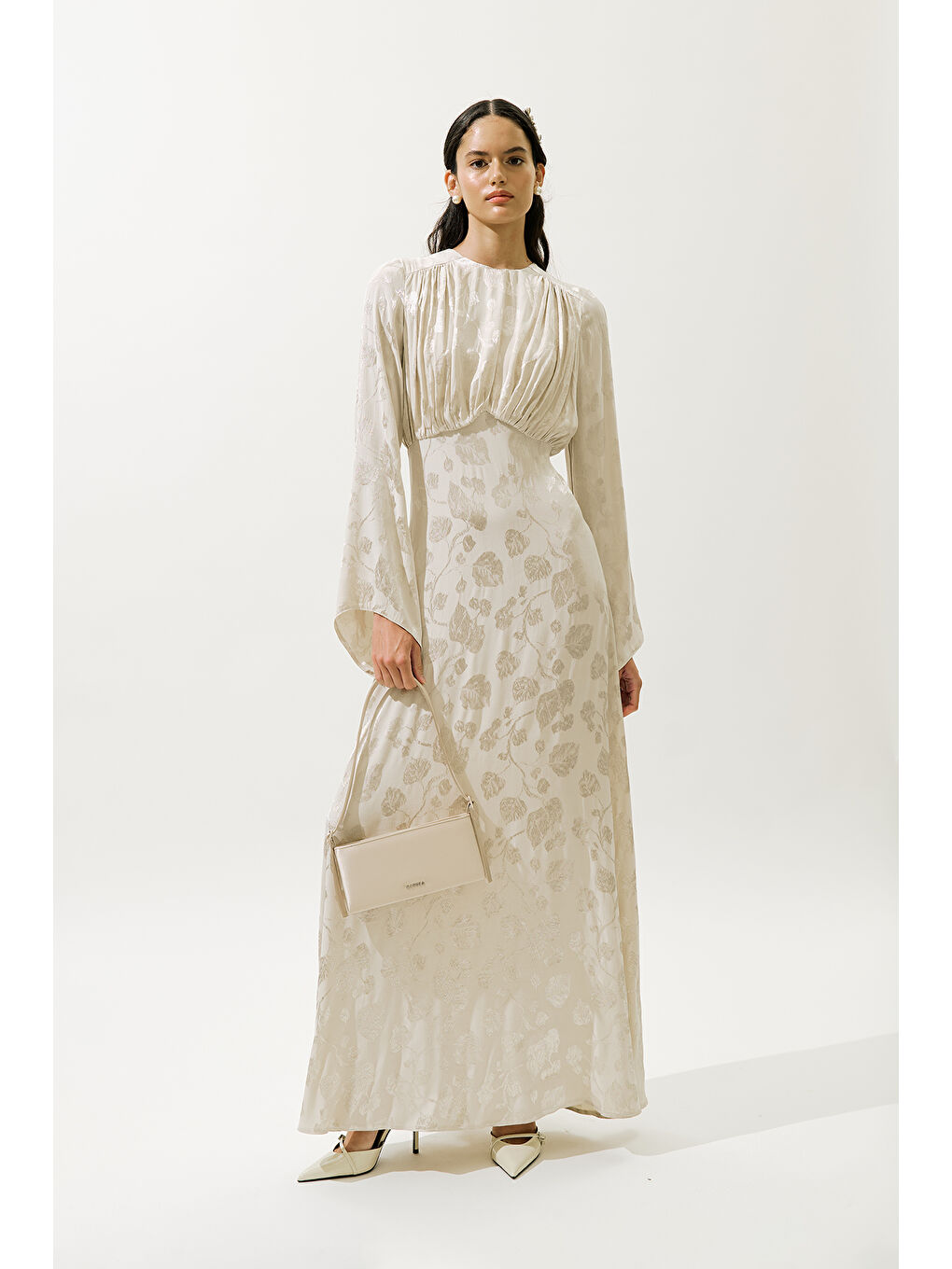 Bej Jakarlı Saten Abiye Elbise Vanilya-6