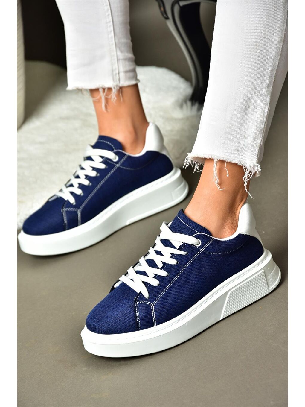 P848231410 Lacivert/Beyaz Kadın Sneakers