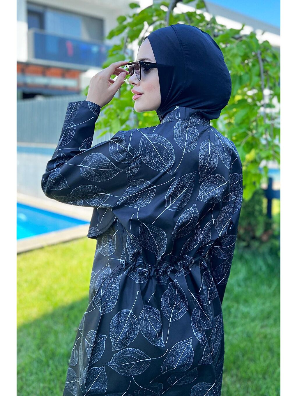 Siyah Önü Kapaklı Paraşüt Tam Kapalı Tesettür Mayo Nur-3