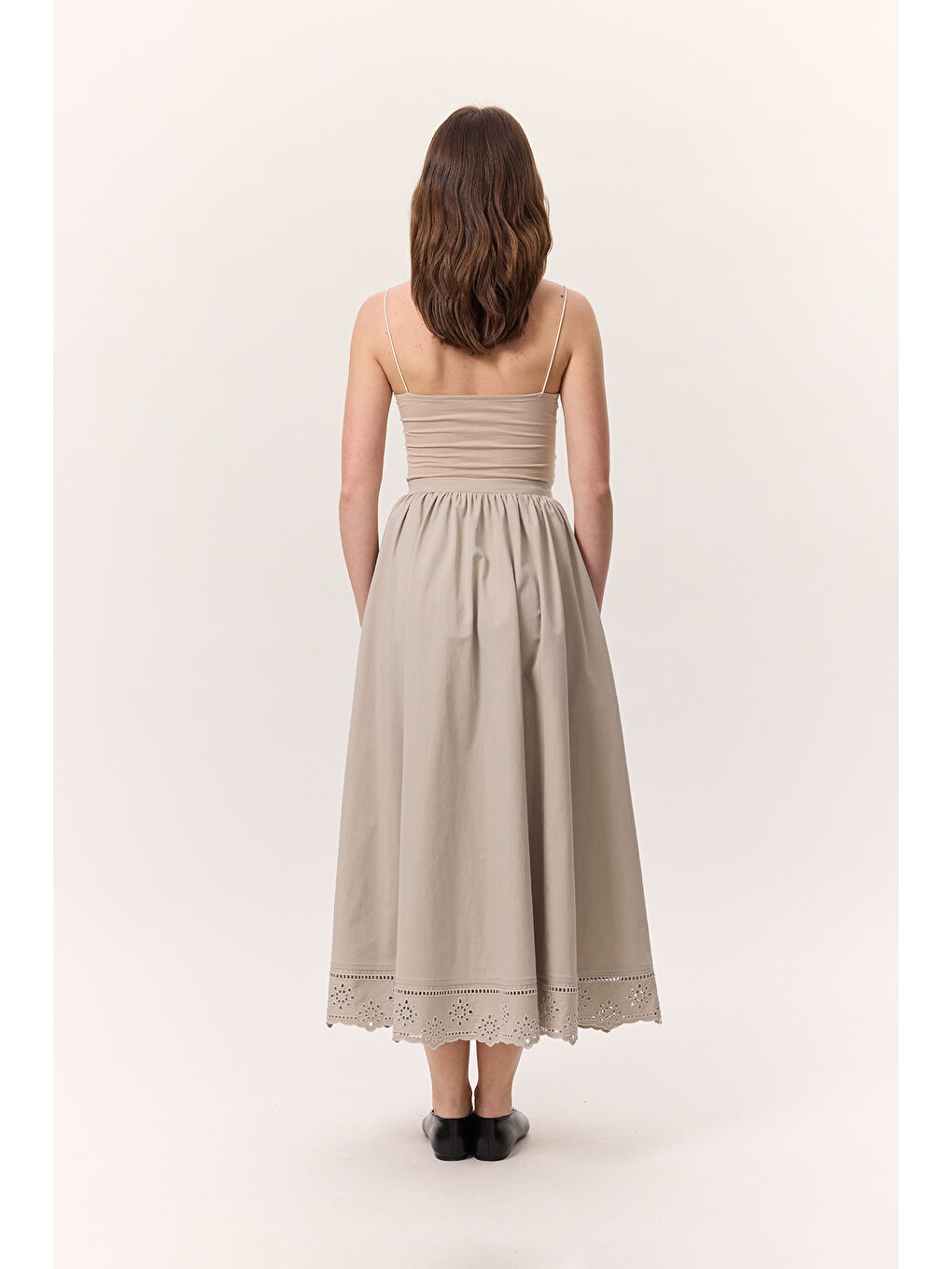 Bej Nakış Detaylı Geniş Etek Taş-6