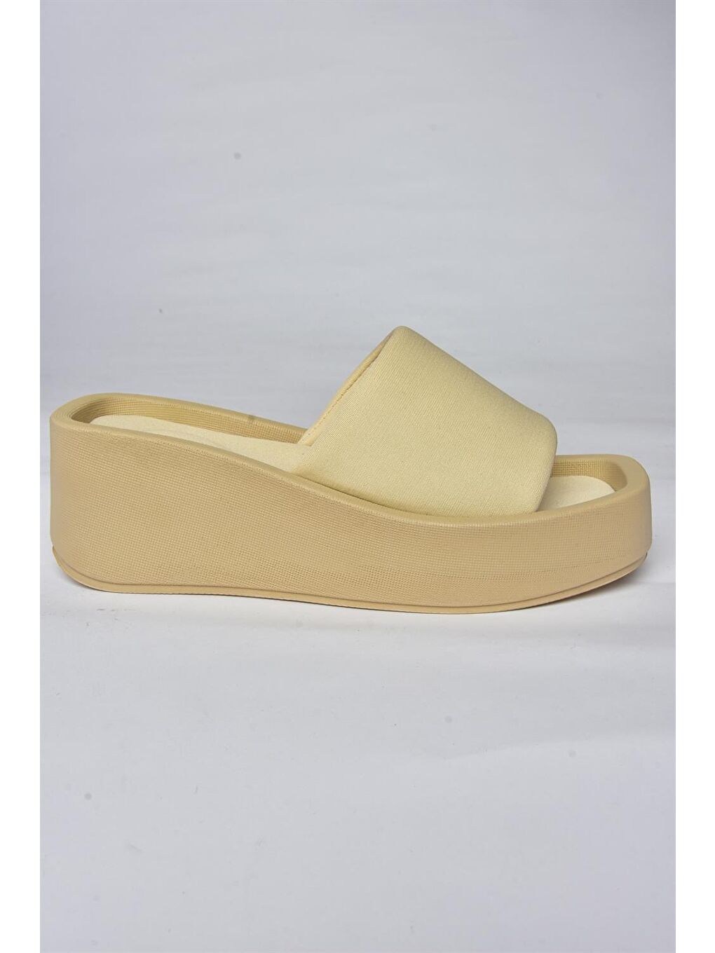 P267085804 Bej Kadın Terlik-2