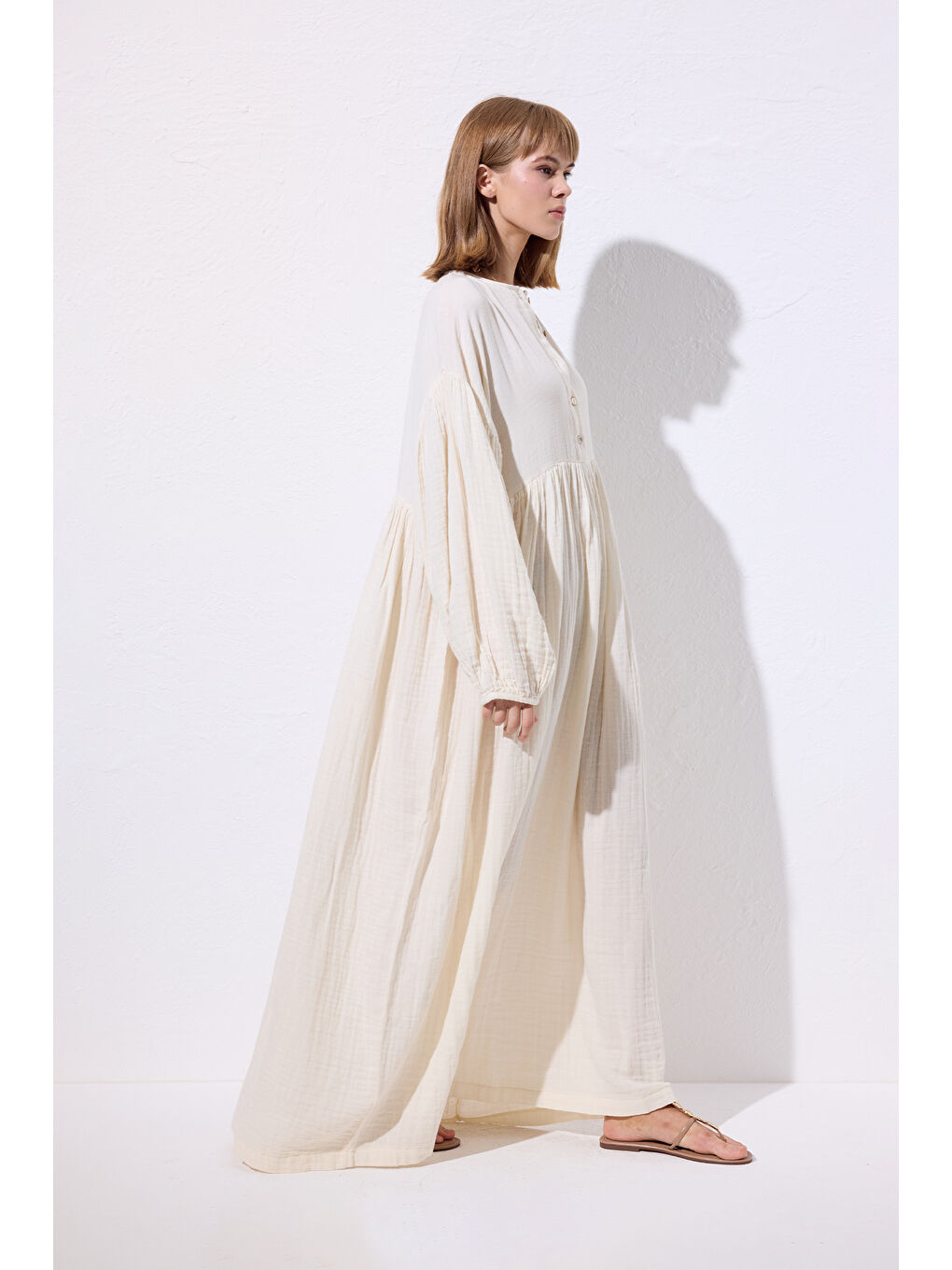 Müslin Düğmeli Rahat Elbise Bej-4