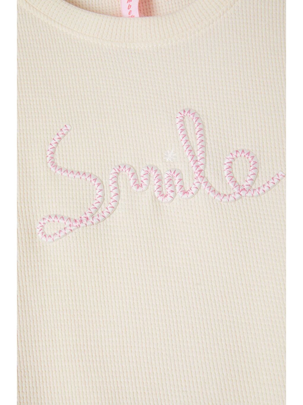 Ekru Krem Smile Nakışlı Kız Çocuk Waffle Sweatshirt 16589-2