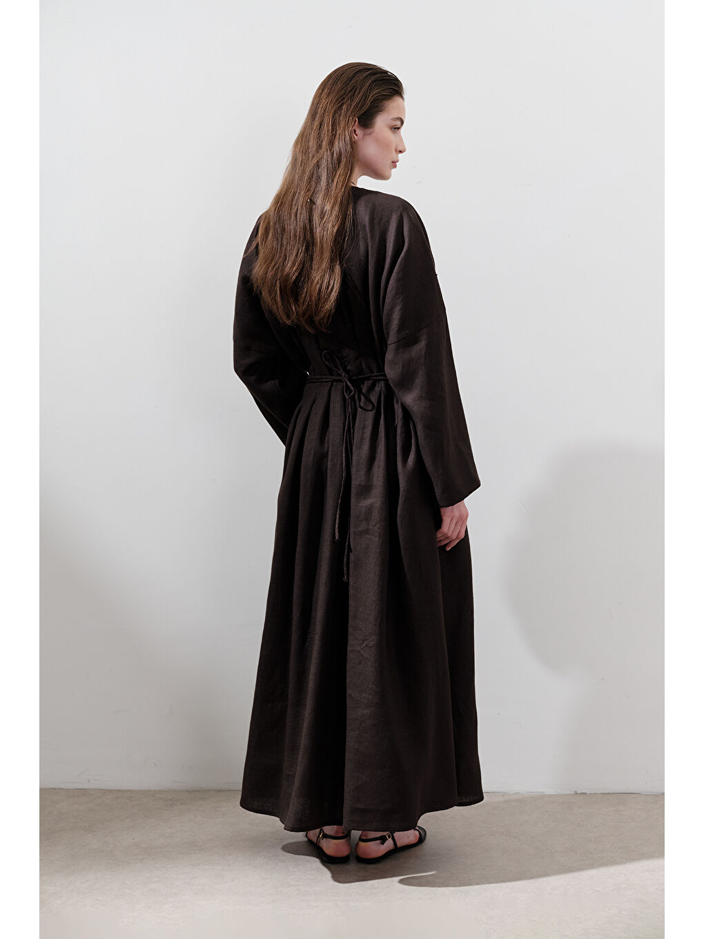 Kahverengi Keten Pile Detaylı Elbise Acı Kahve-6