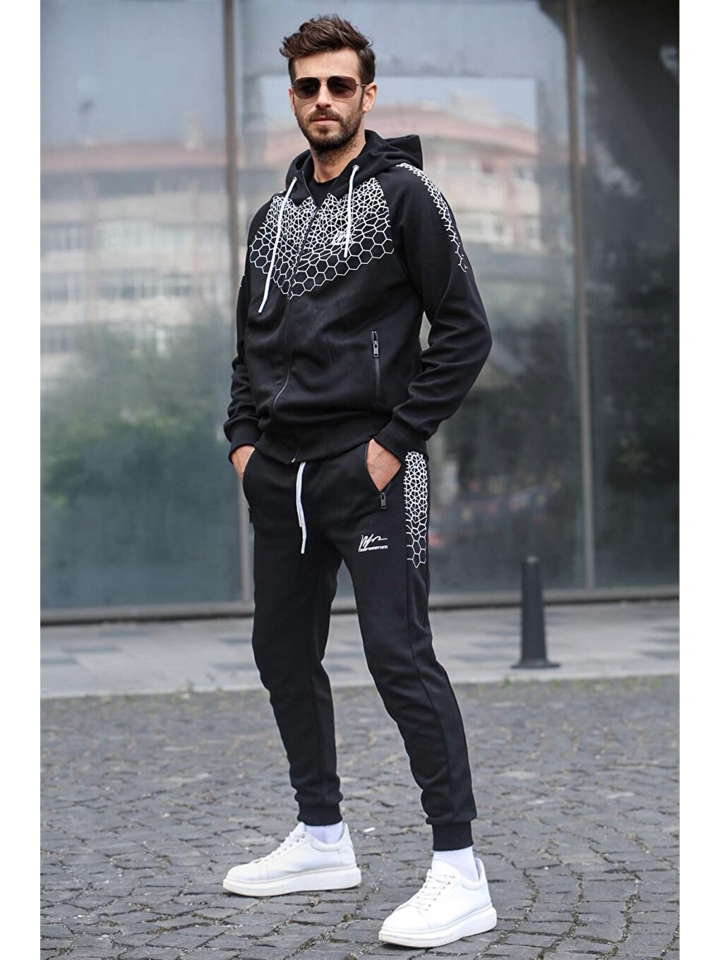 Siyah Baskılı Kapüşonlu Eşofman Takımı 5906-1