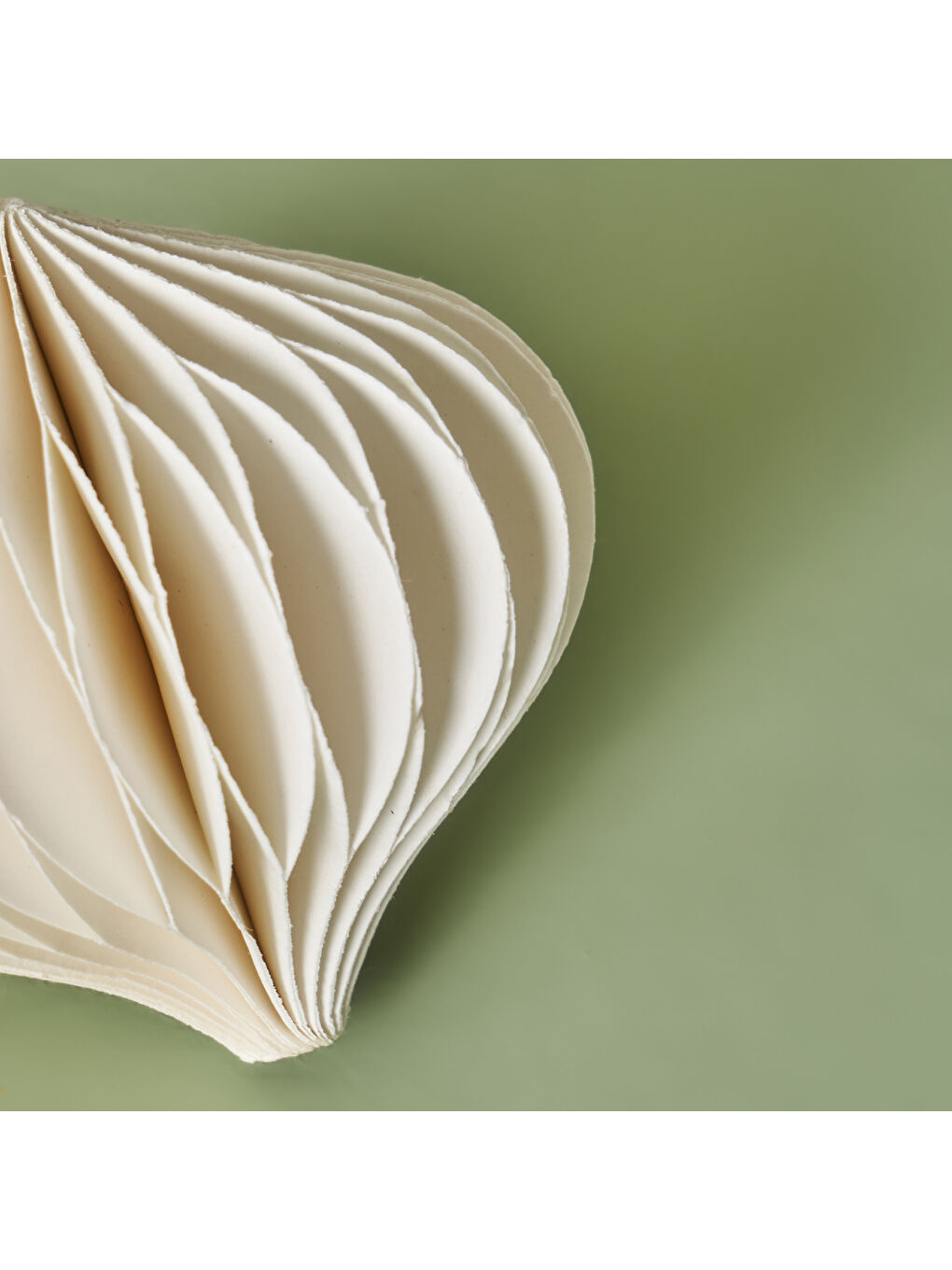 Elio Yılbaşı Süsü Bej (6 cm)-1