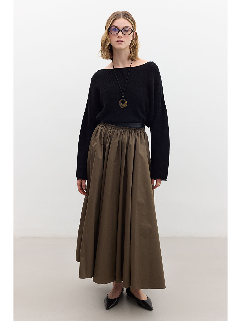 Deri Detaylı Geniş Etek Haki