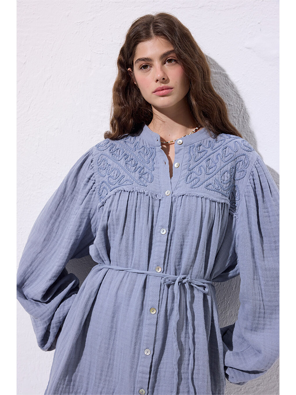 Müslin İşlemeli Gömlek Mavi-1