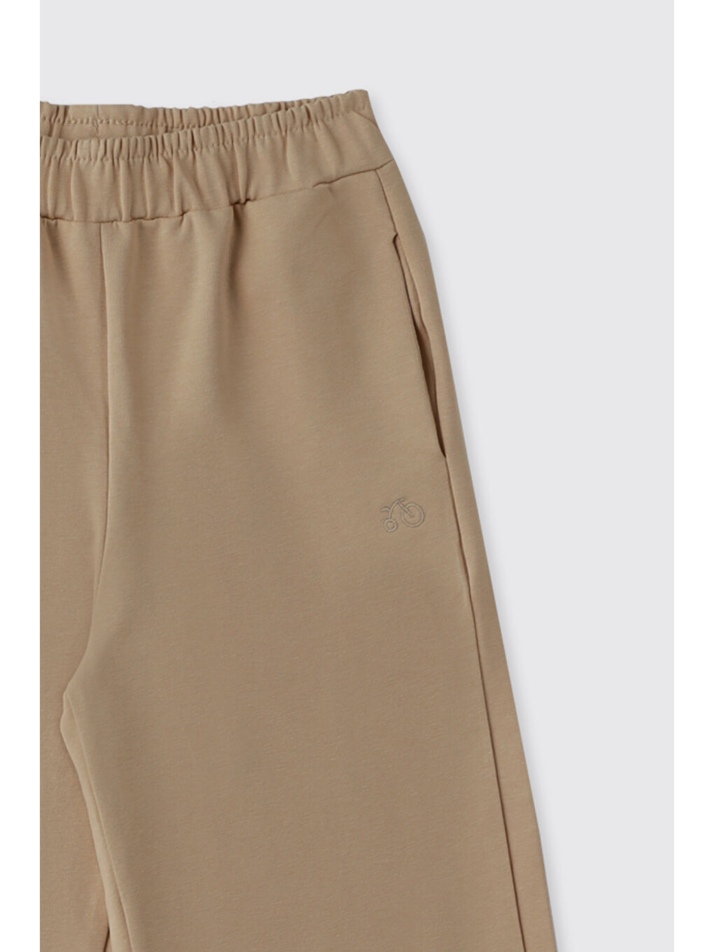 Kız Çocuk Bol Paça Cepli Beli Lastikli Bej Eşofman Altı-1