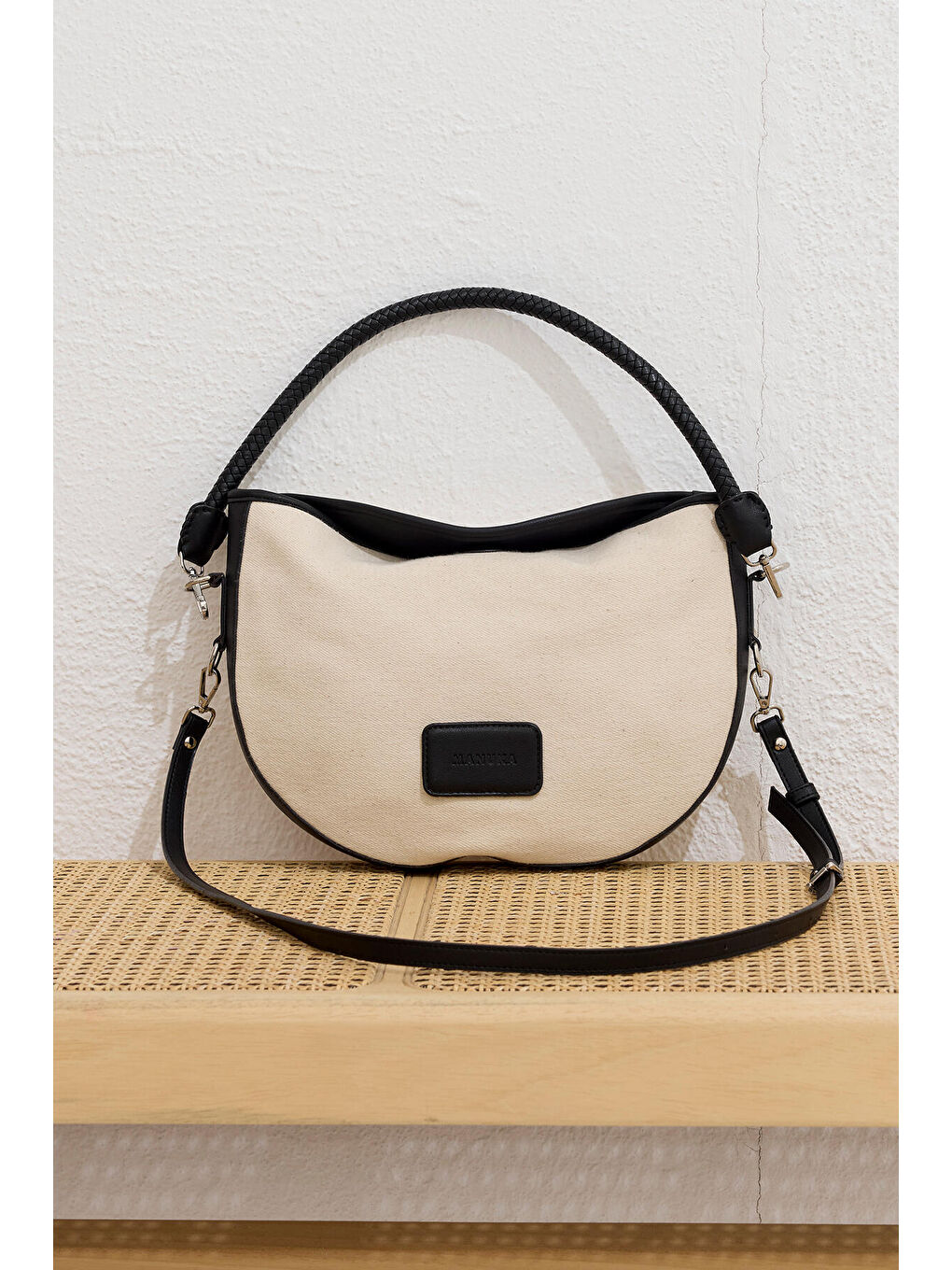 Naturel Kanvas Oval Çanta Siyah