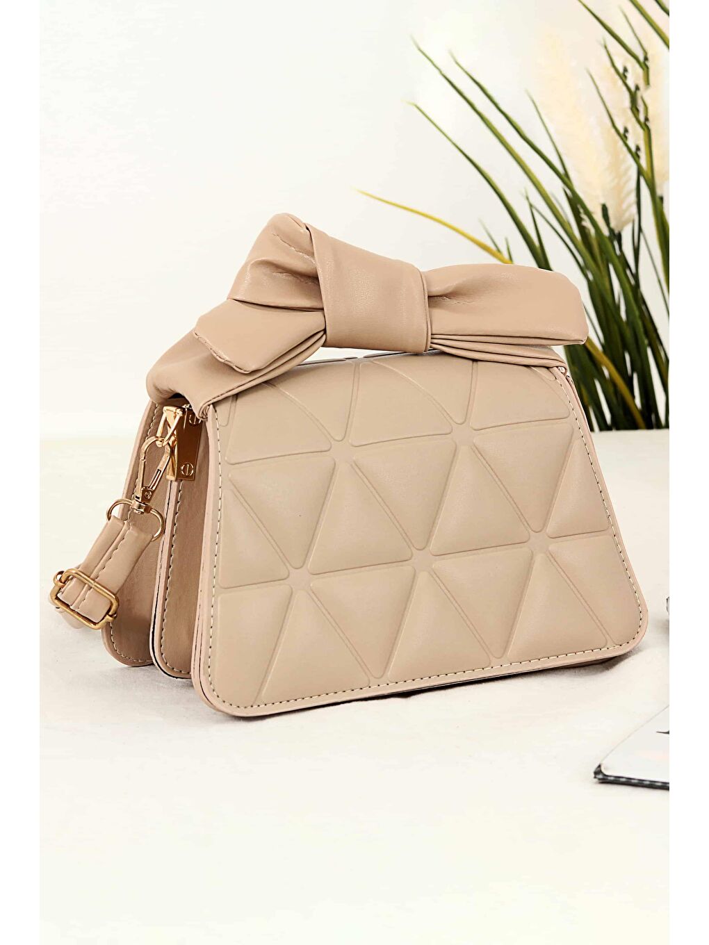 Bej Papy Baskılı Fiyonk Saplı Kadın Omuz Çantası  BP-4637O