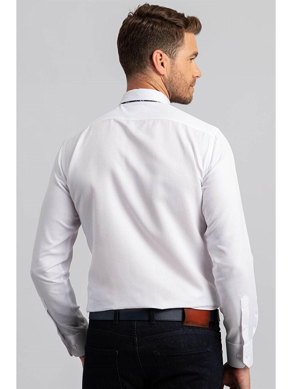 TUDORS Modern Slim Fit Armürlü Erkek Beyaz Gömlek - 3