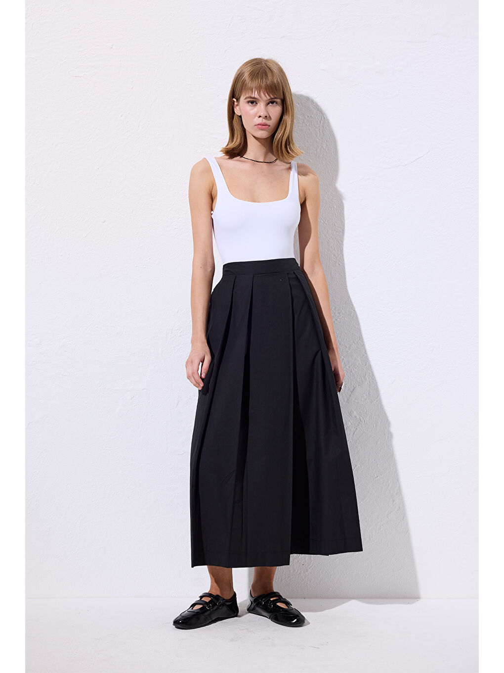 Geniş Pileli Pantolon Siyah-4