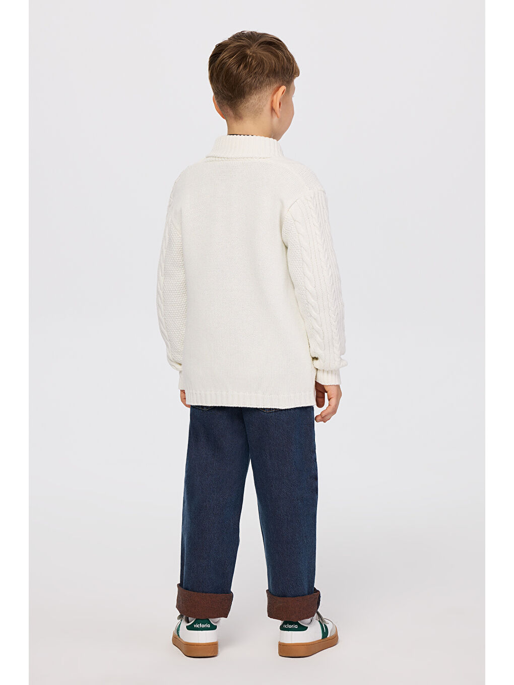 Erkek Çocuk Düğmeli Harf Detaylı Ekru Hırka-6