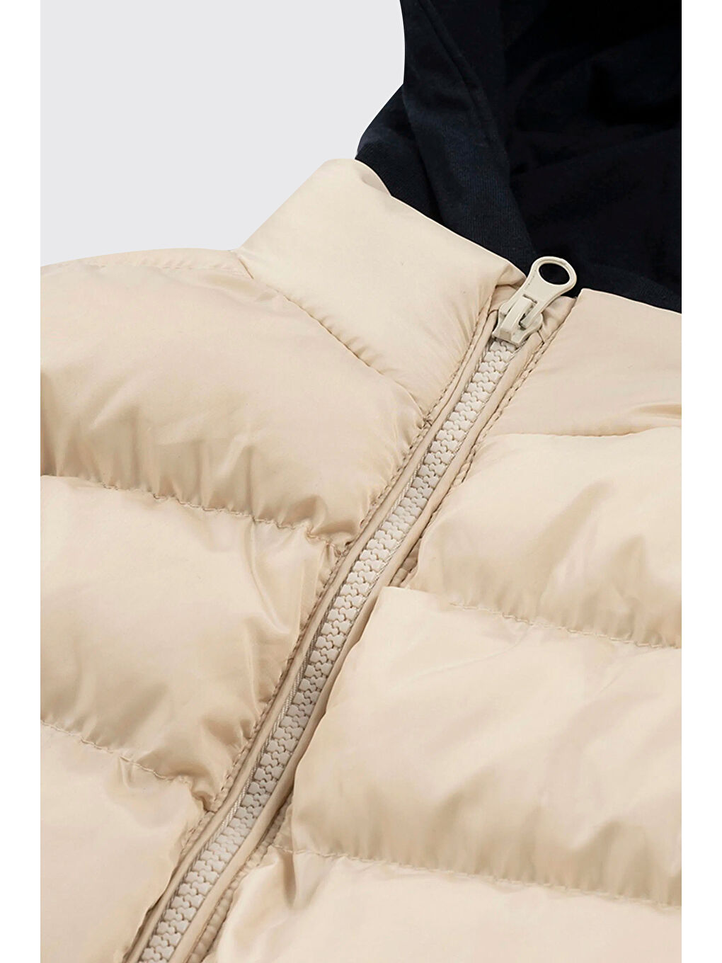 Erkek Çocuk Bej Kapüşonlu Yelek-6