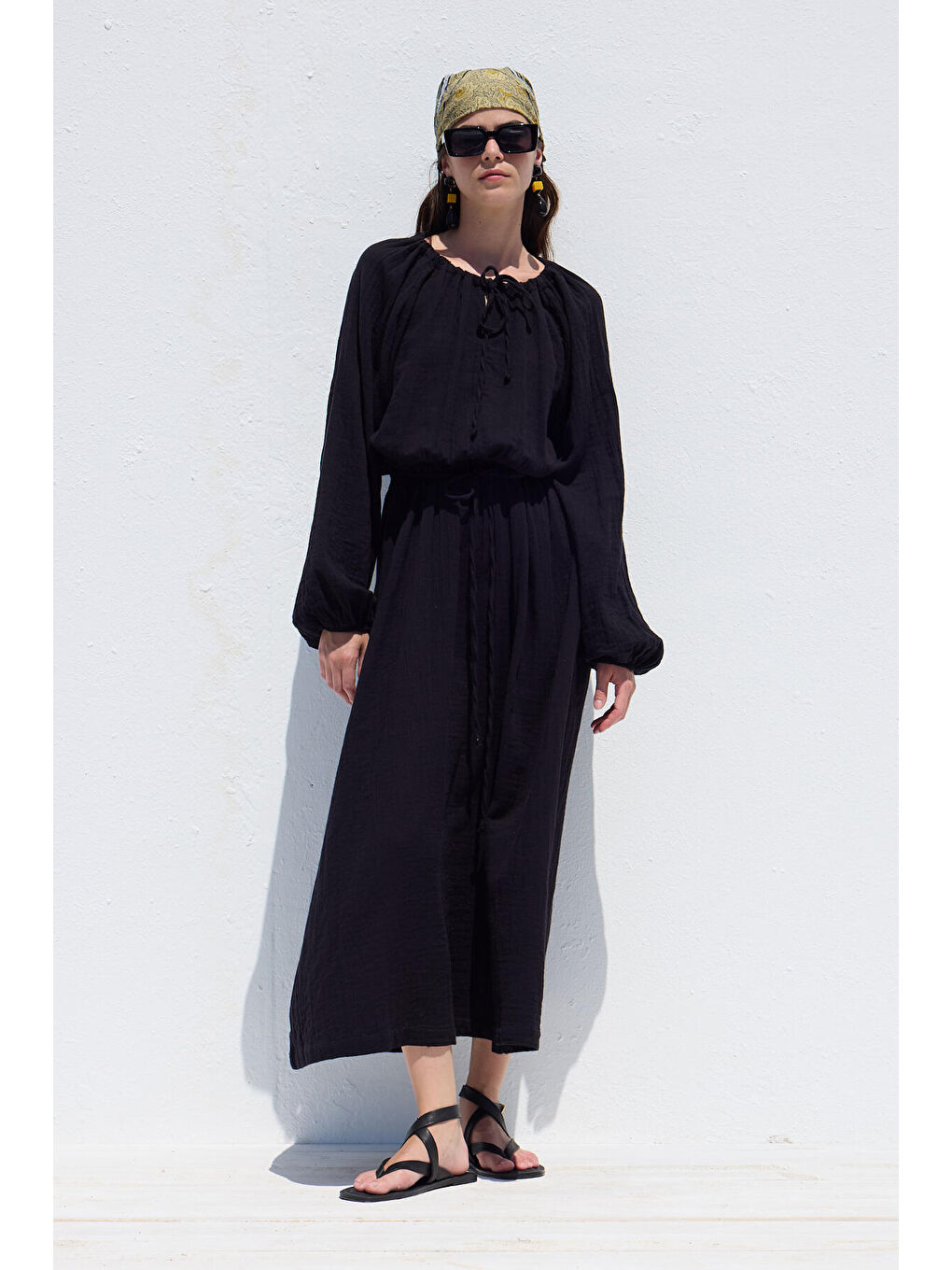 Bağlama Detaylı Muslin Elbise Siyah-3
