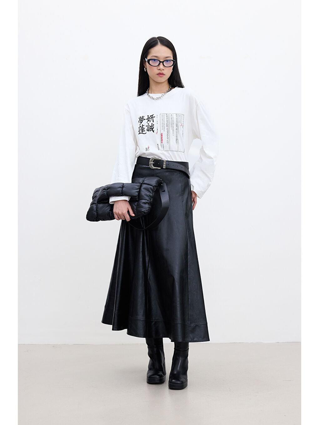 Geniş Kesim Deri Etek Siyah