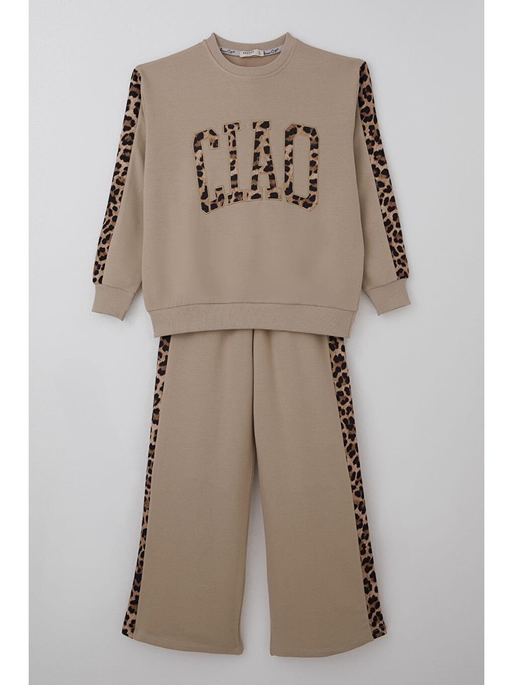 Kız Çocuk Eşofman Takımı Yazı Nakışlı Kenarları Leopar Desenli Bej (8-14 Yaş)-2
