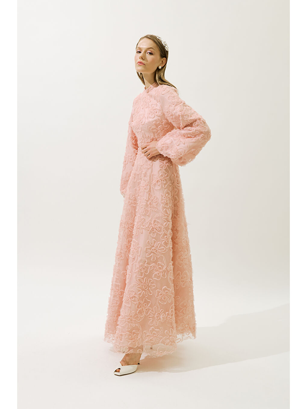Pembe Kabarık Çiçekli Uzun Kol Abiye Elbise Pudra-4