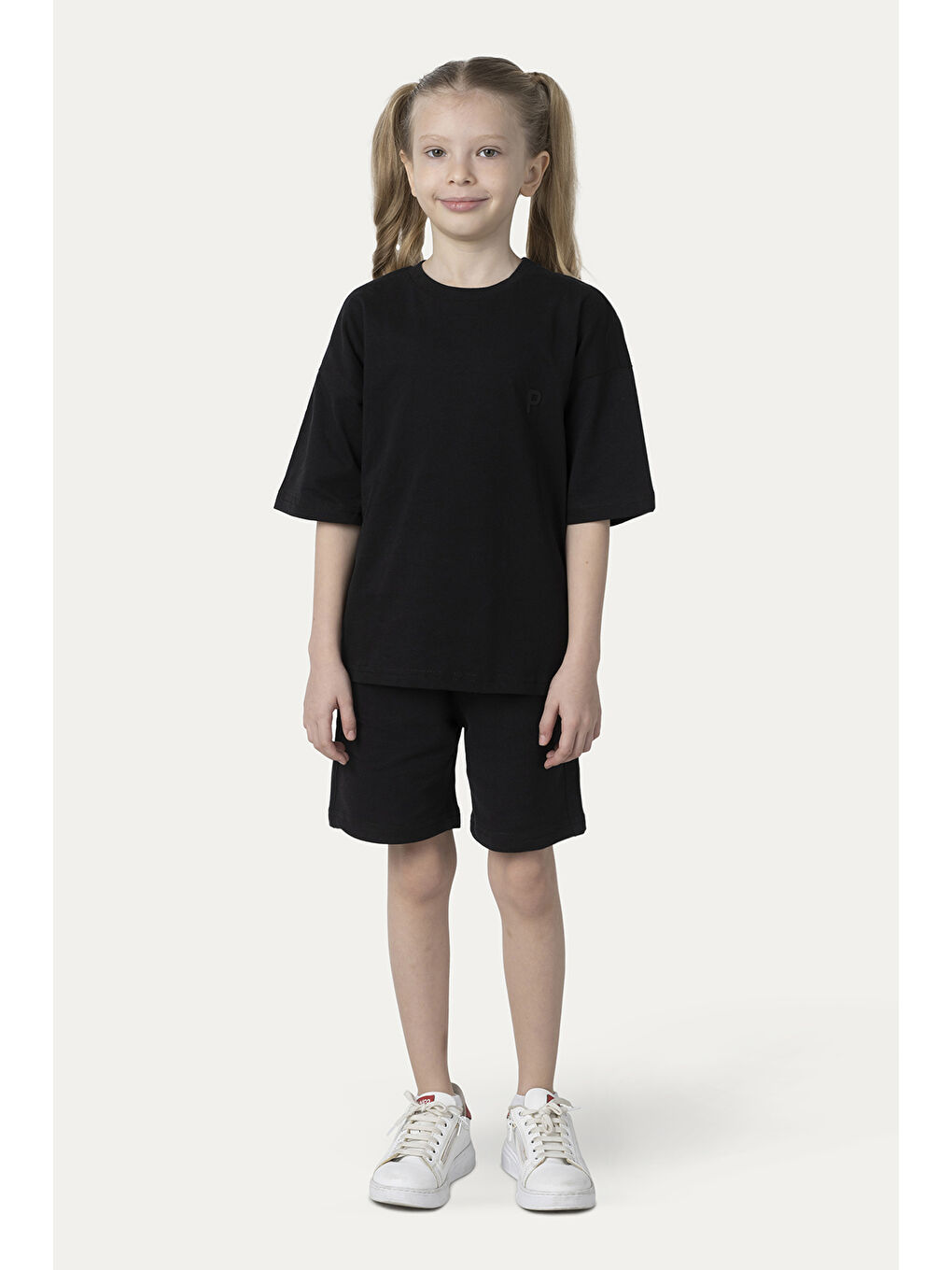 Unisex Çocuk Beli Lastikli Siyah Örme Şort-5