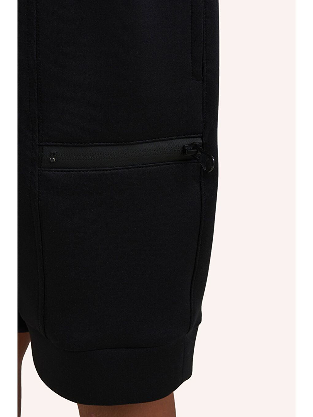 Erkek Çocuk Siyah Şort-3