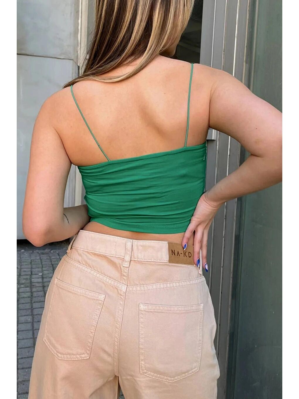 Zümrüt Yeşili Pamuklu İp Askılı Crop-3