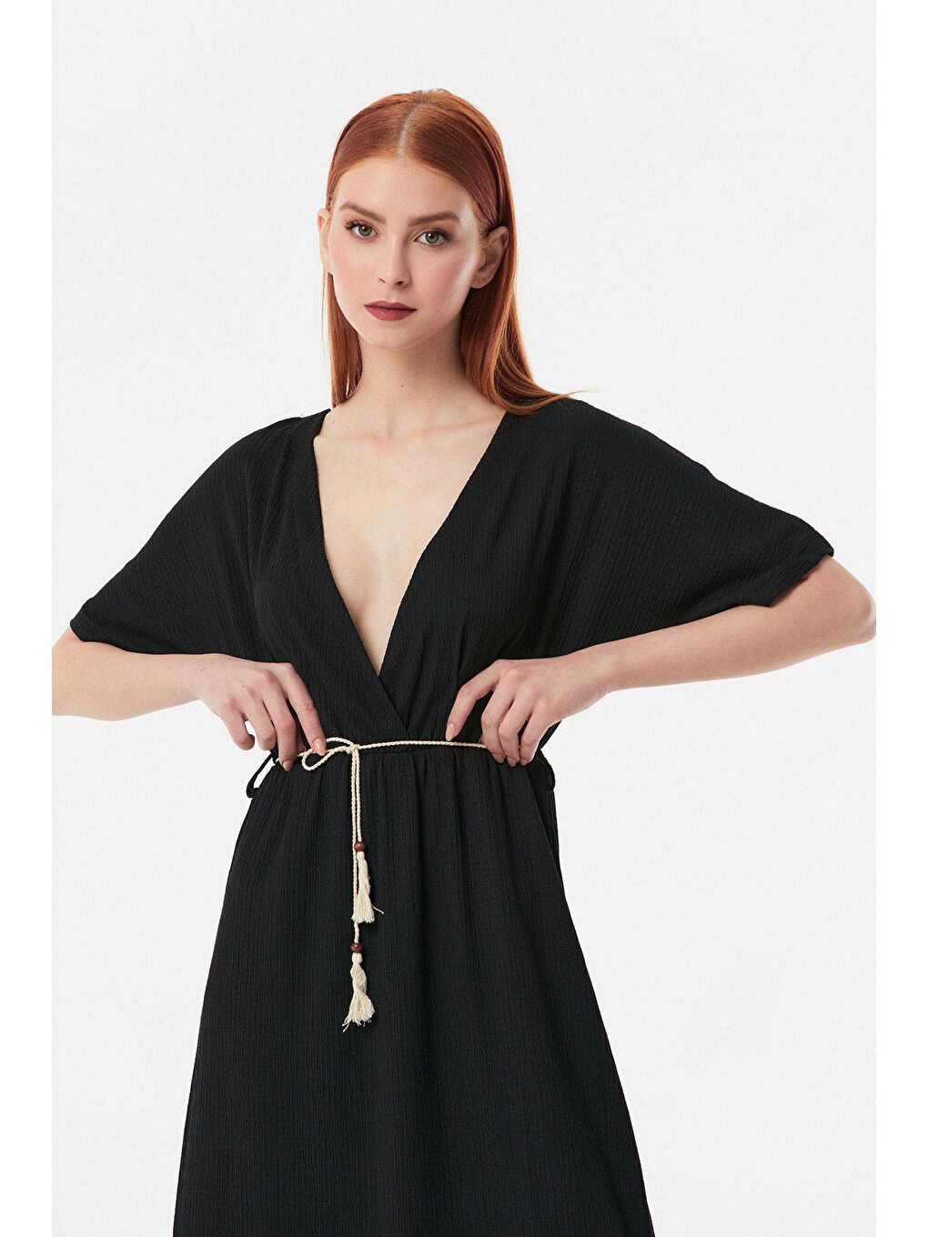 Siyah Bürümcük Kumaş İp Kemerli Elbise-4