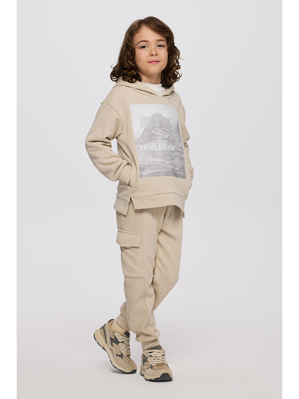 Bej Erkek Çocuk Kapüşonlu Taş Sweatshirt