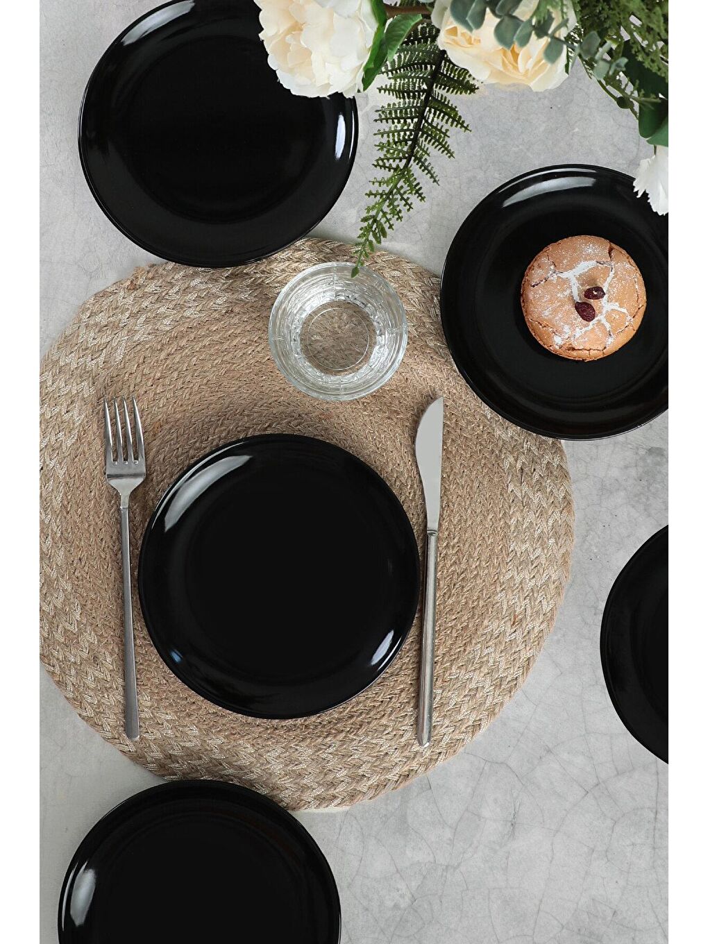 Siyah Delta Tatlı Tabağı 17 Cm 6 Adet-2