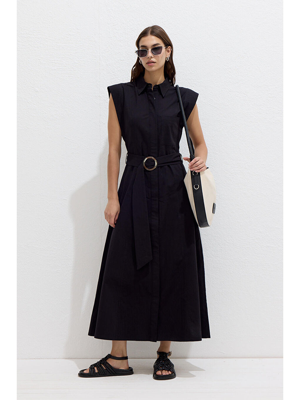 Pamuklu Kemer Detaylı Elbise Siyah-2