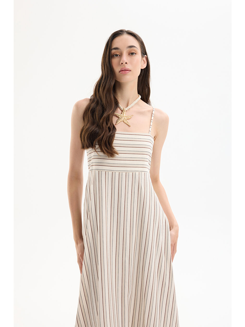 Bej İnce Çizgili Etek Ucu Volanlı Askılı Uzun Elbise Naturel-2