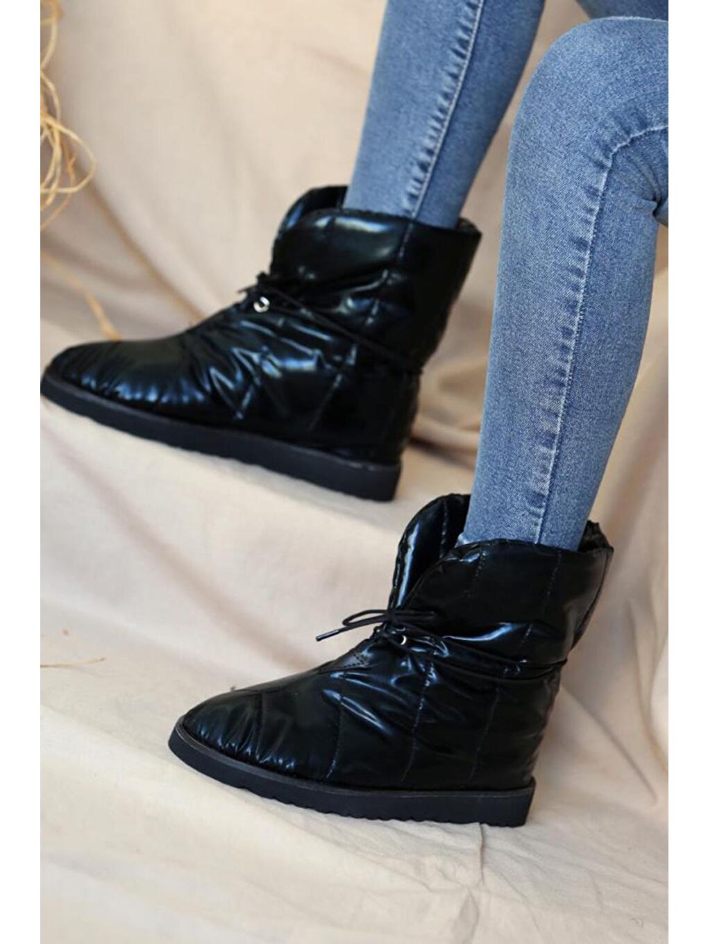 Siyah Paraşüt Kumaş Kadın Bot & Bootie 001-159-21