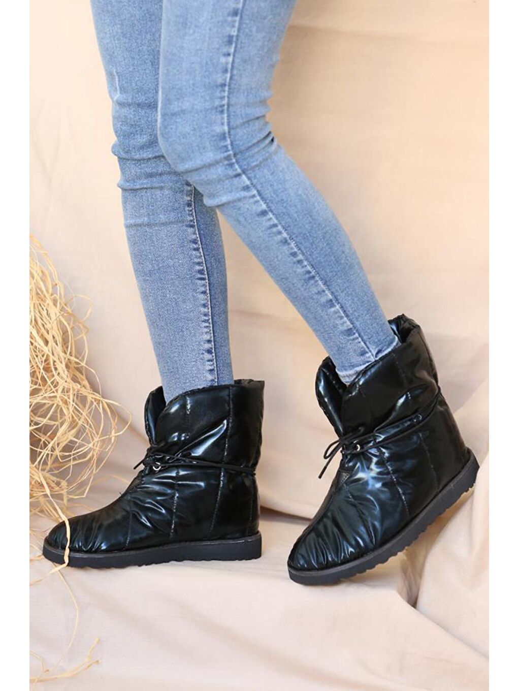 Siyah Paraşüt Kumaş Kadın Bot & Bootie 001-159-21-1