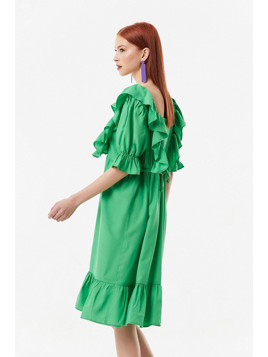 Yeşil Kolları ve Etek Uçları Fırfırlı Bağlamalı Elbise-4