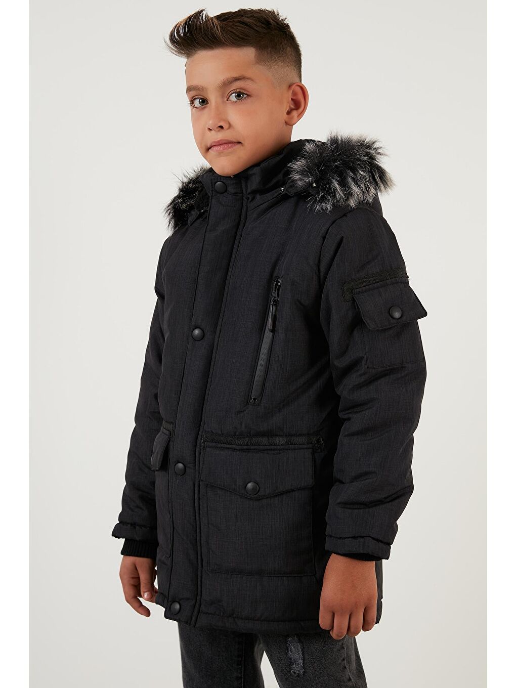 Siyah İçi Pelüş Astarlı Çıkarılabilir Kapüşonlu Cepli Kışlık Mont 5760019-2