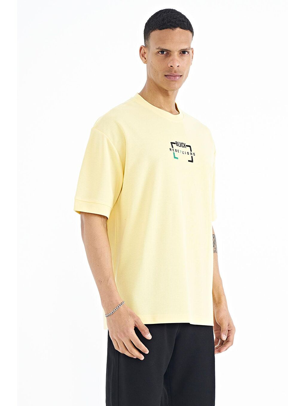 TOMMYLIFE Sarı Yazı Nakışlı O Yaka Oversize Erkek T-Shirt - 88192 - 4