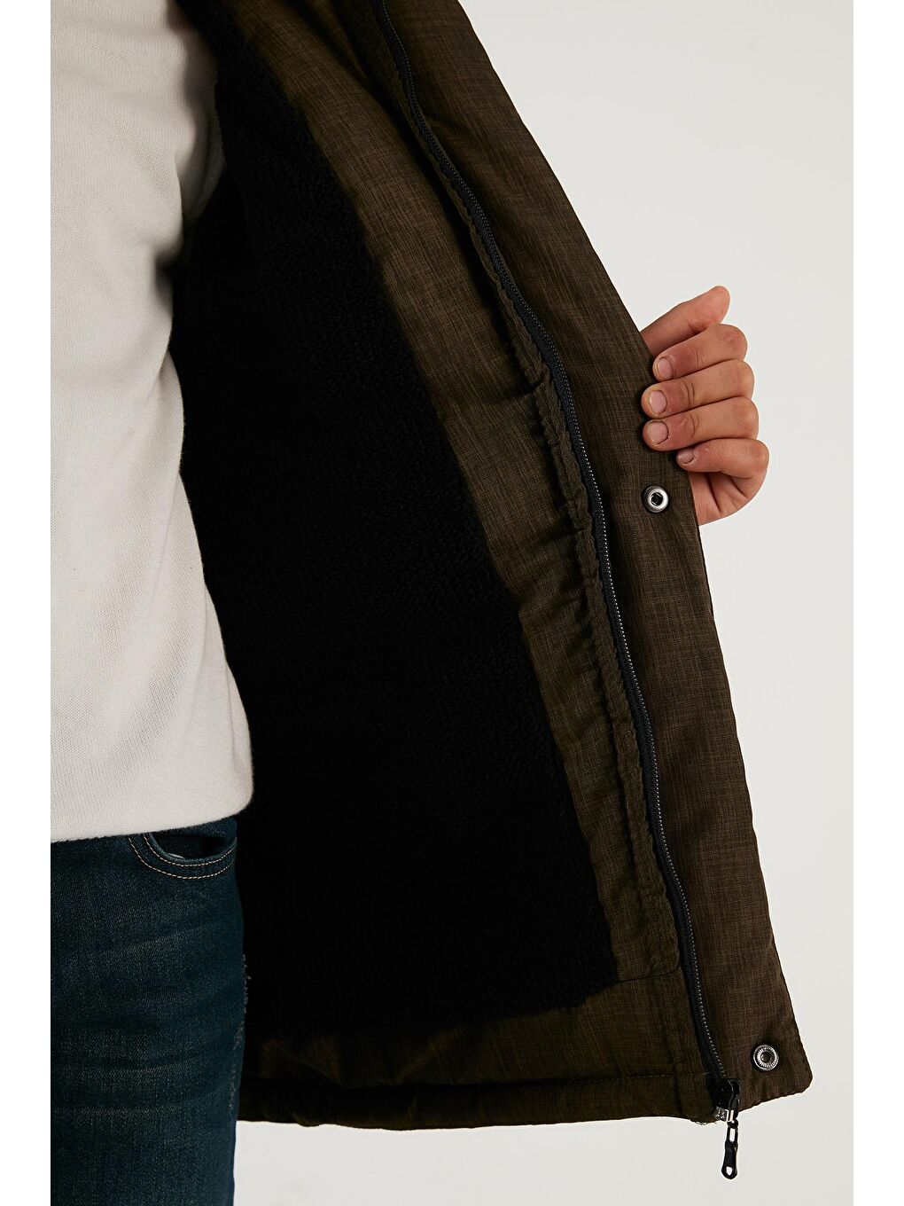 Haki İçi Peluş Astarlı Çıkarılabilir Kapüşonlu Cepli Kışlık Mont 5760019-4