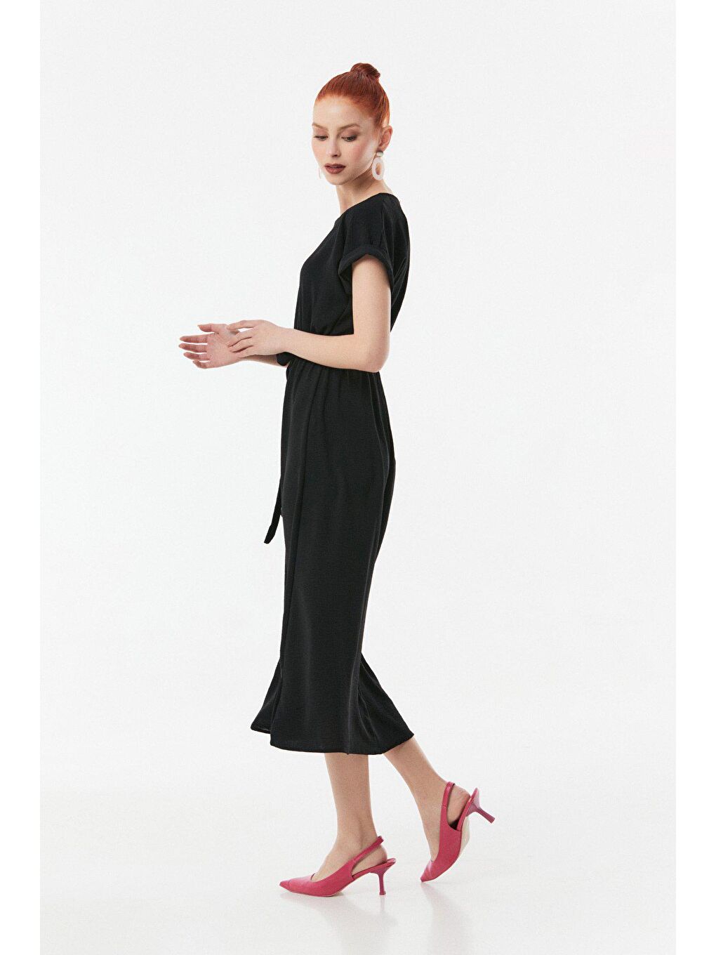 Siyah Beli Kuşaklı Duble Kol Ayrobin Kumaş Elbise-1