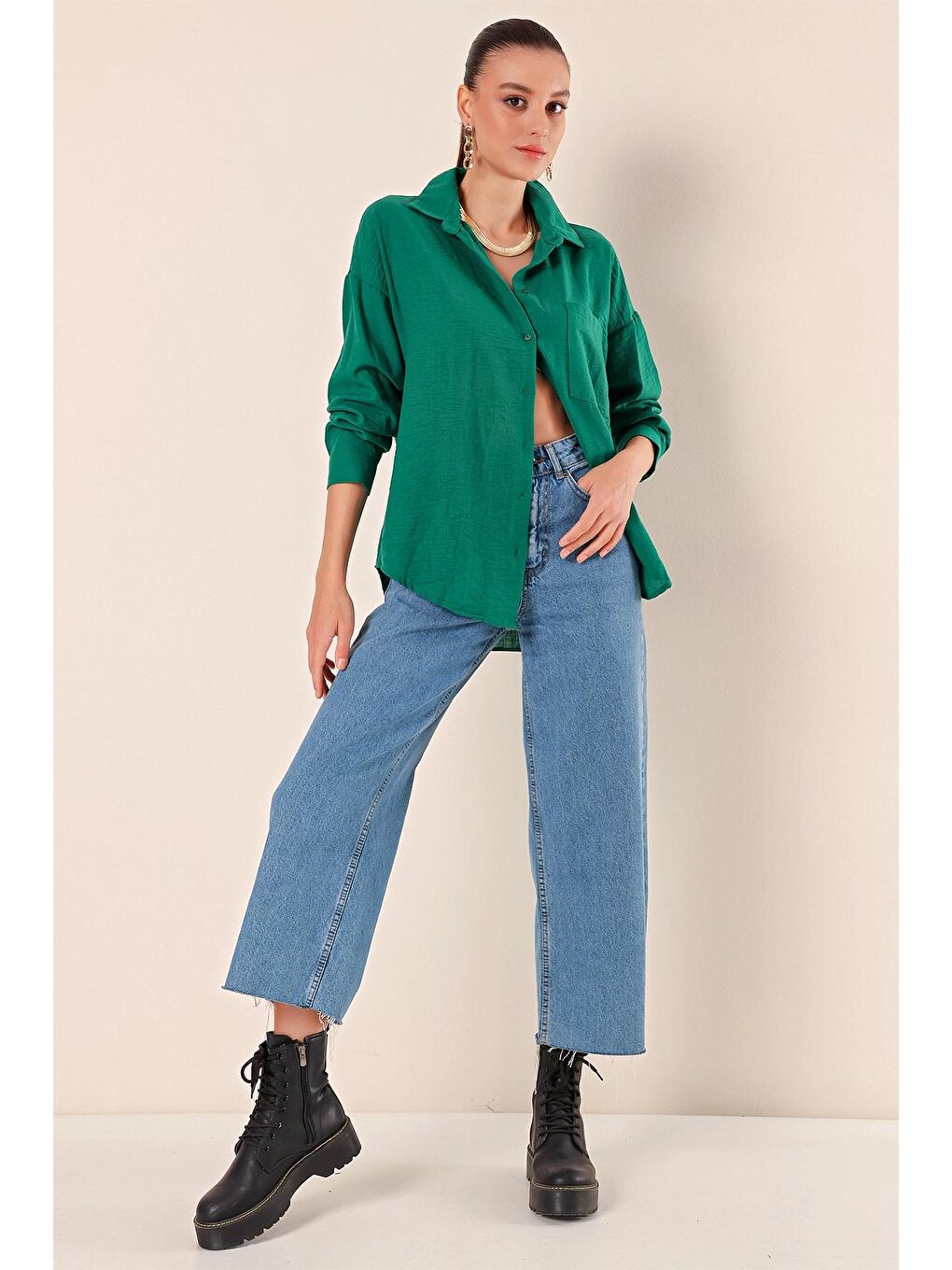 Zümrüt Yeşili Düşük Omuz Cepli Oversize Gömlek-1