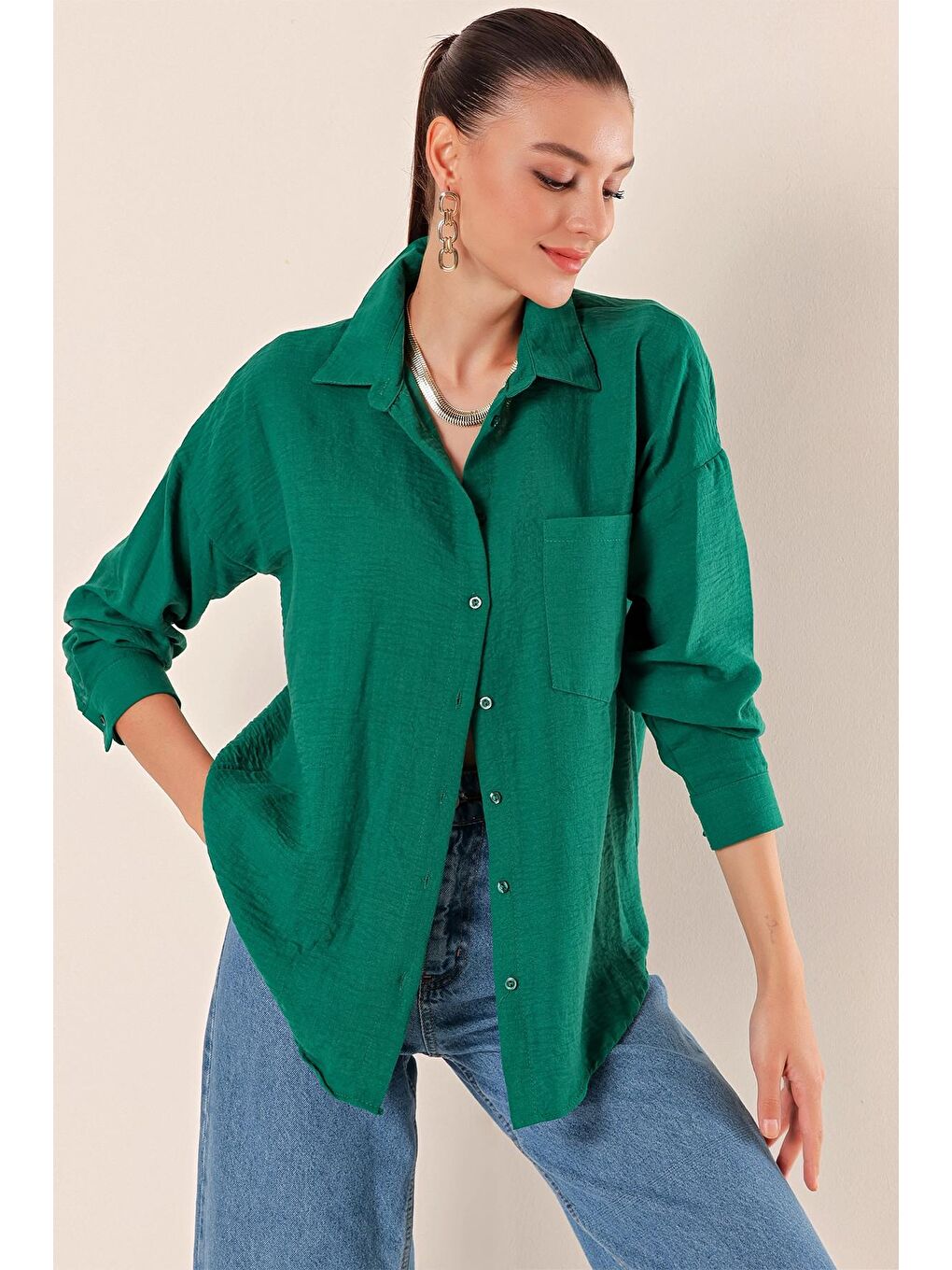 Zümrüt Yeşili Düşük Omuz Cepli Oversize Gömlek-2